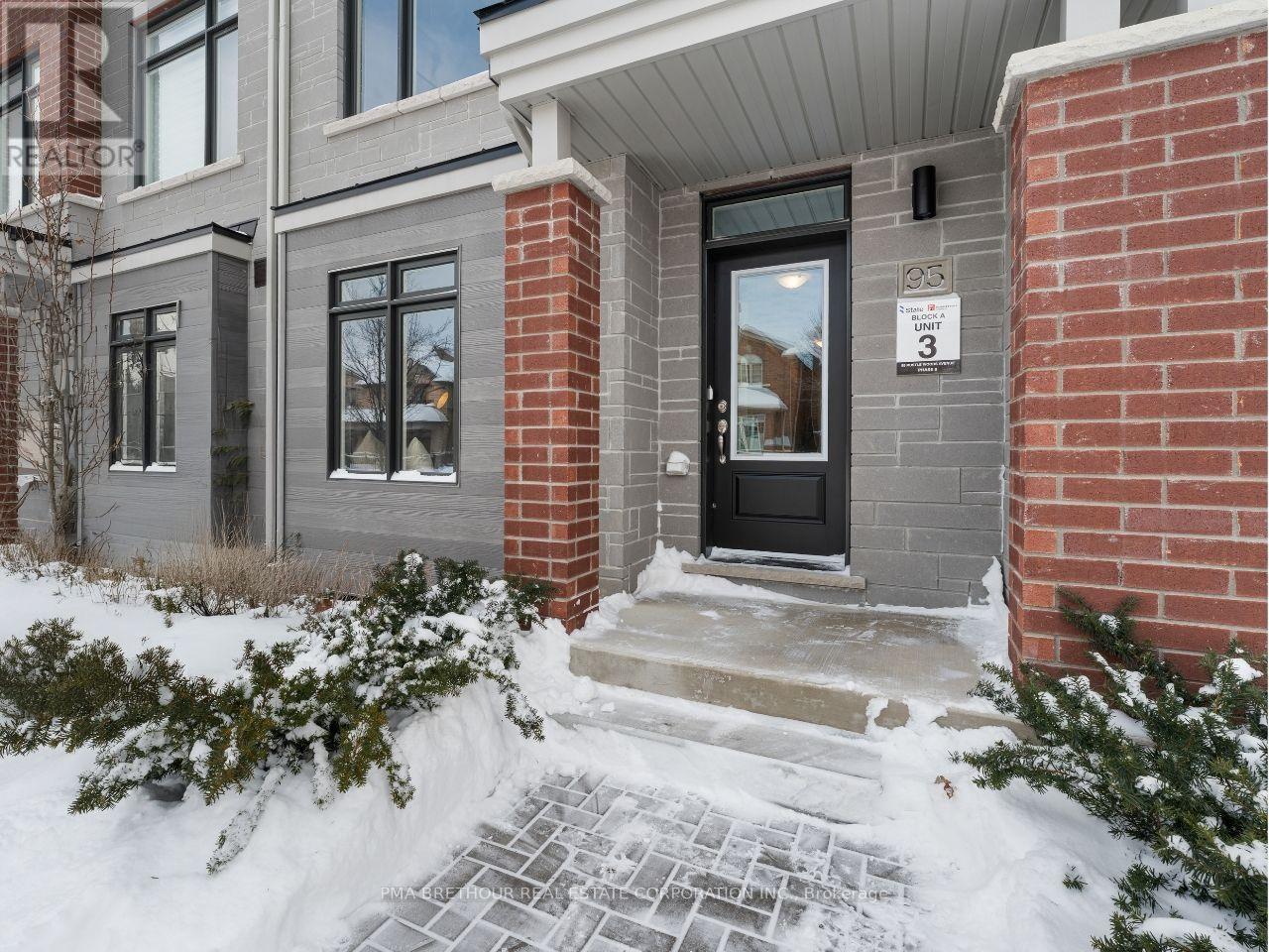 95 Rustle Woods Avenue