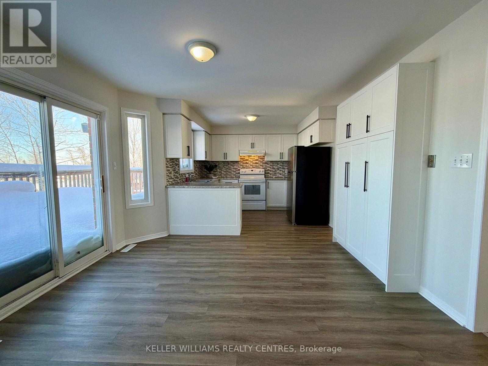 Single Family House for Sale in UPPER   LIVINGSTONE STREET W Barrie (Northwest) 