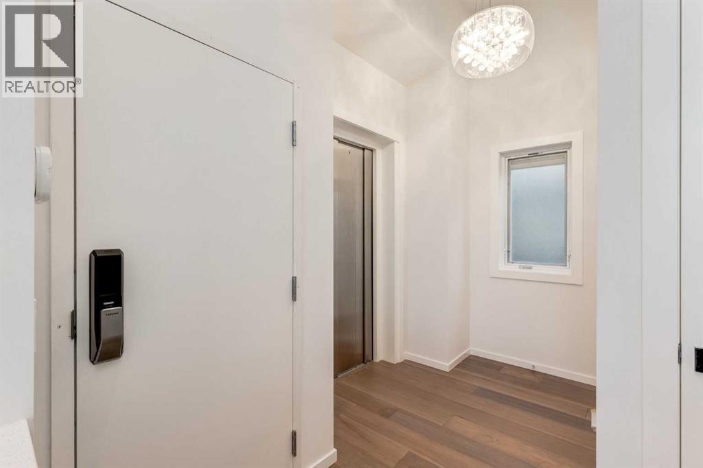 Single Family House for Sale in   Avenue NW Crescent Heights Calgary 