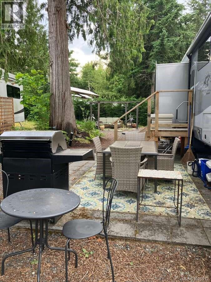 63 6050 Island Hwy W, Qualicum Beach