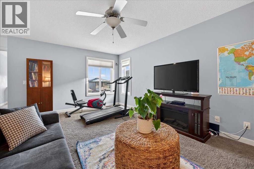 Single Family House for Sale in  Evansview Manor NW Evanston Calgary 