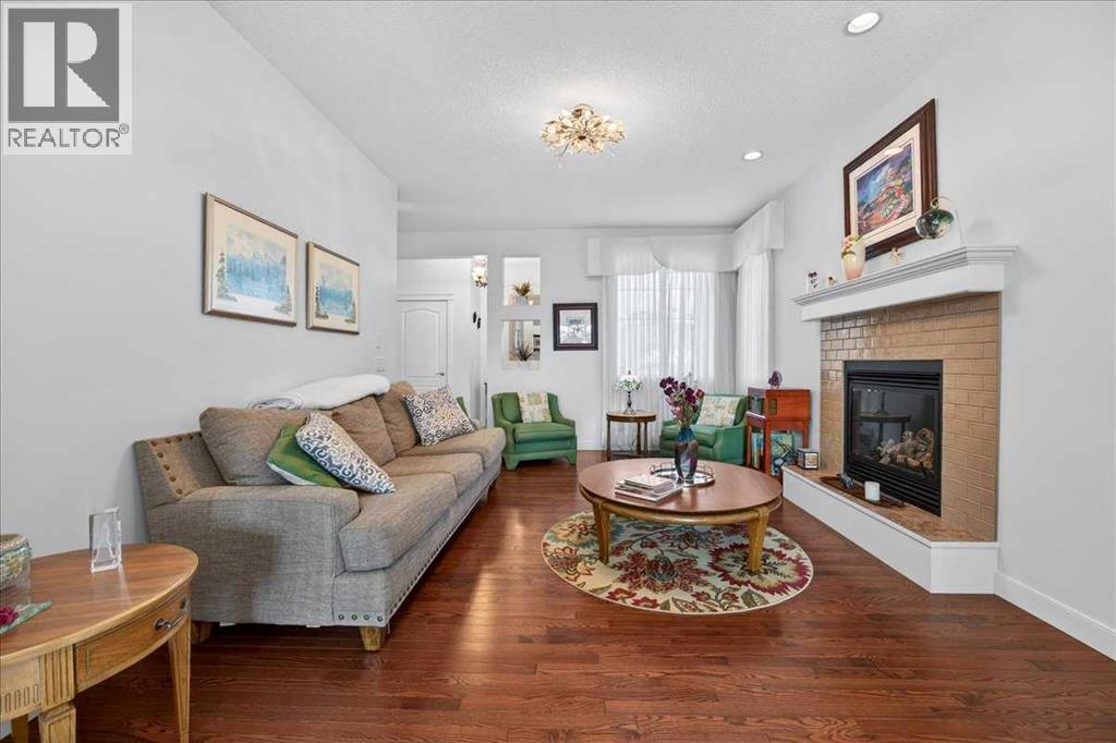 Single Family House for Sale in  Evansview Manor NW Evanston Calgary 