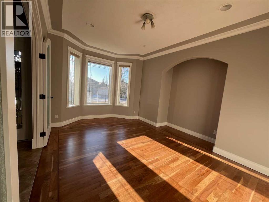 Single Family House for Sale in  Royal Abbey Rise NW Royal Oak Calgary 