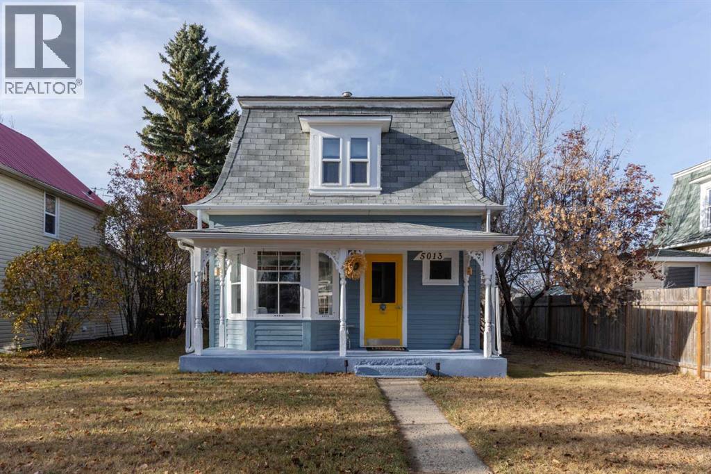 5013 49 A Street - Photo 2 of 29, Sedgewick, Alberta