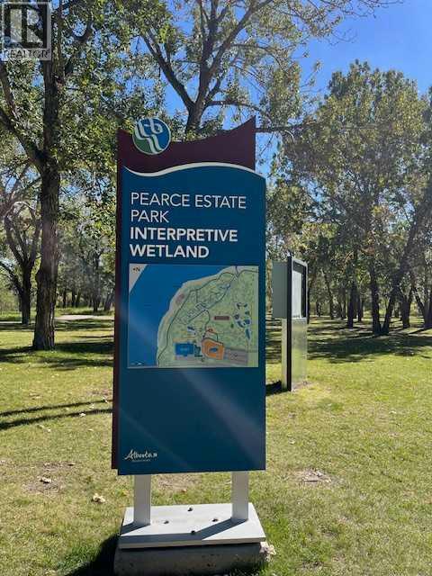 Single Family House 4 Level for Sale in  Inglewood Grove SE Inglewood Calgary 