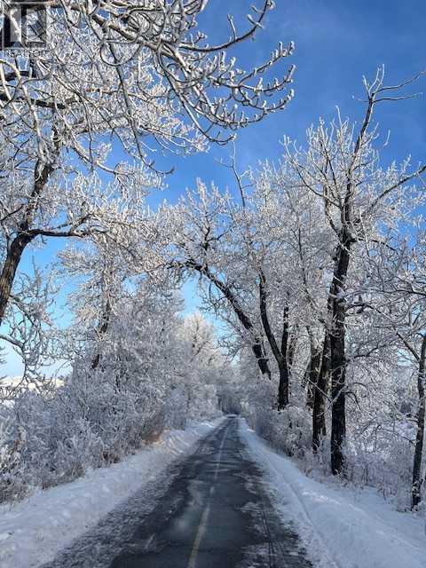 Single Family House 4 Level for Sale in  Inglewood Grove SE Inglewood Calgary 