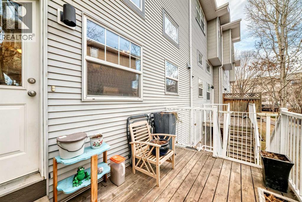 Single Family House 4 Level for Sale in  Inglewood Grove SE Inglewood Calgary 