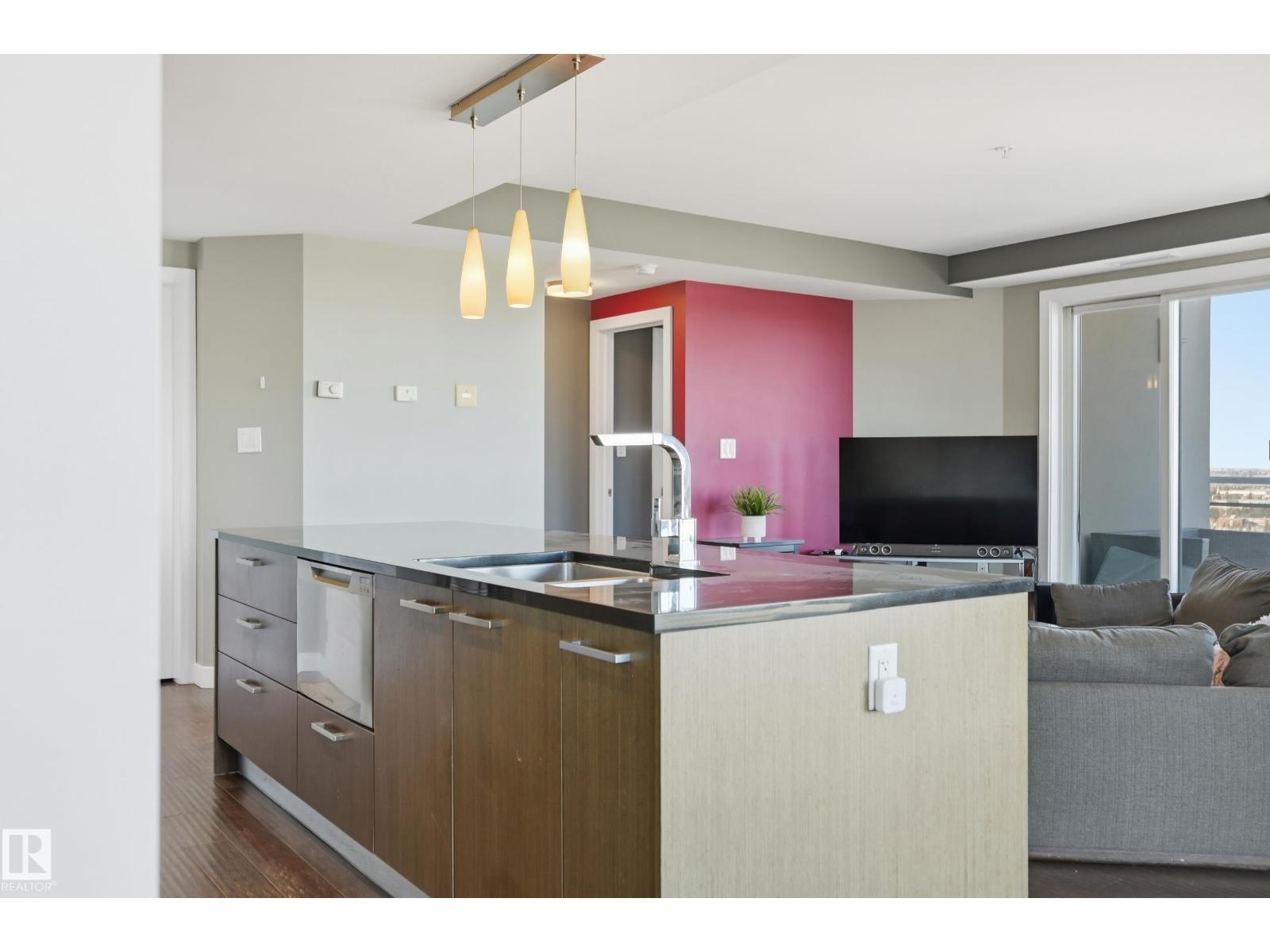#2003 10388 105 ST NW - 10