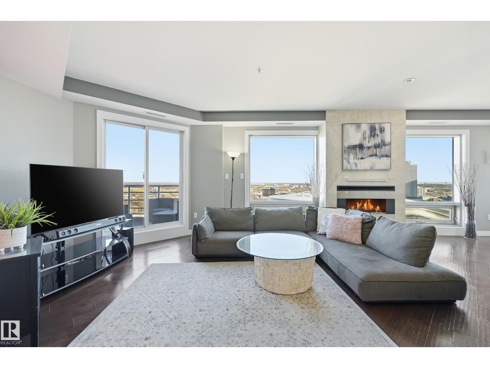 #2003 10388 105 ST NW - 11