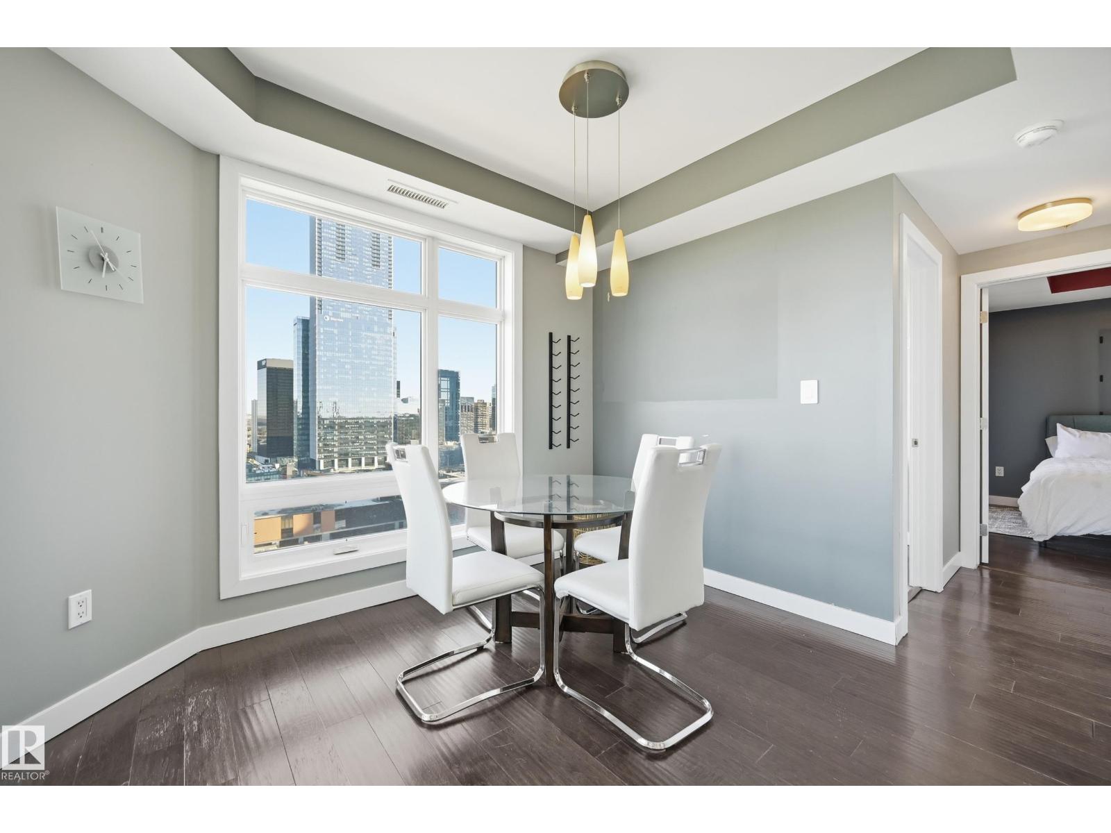 #2003 10388 105 ST NW - 14