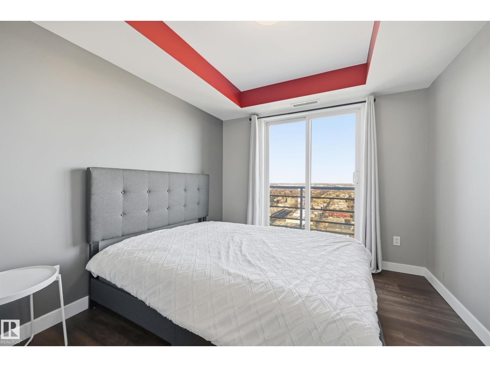 #2003 10388 105 ST NW - 5