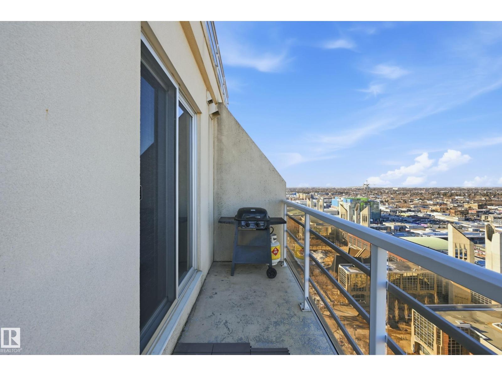 #2003 10388 105 ST NW - 7