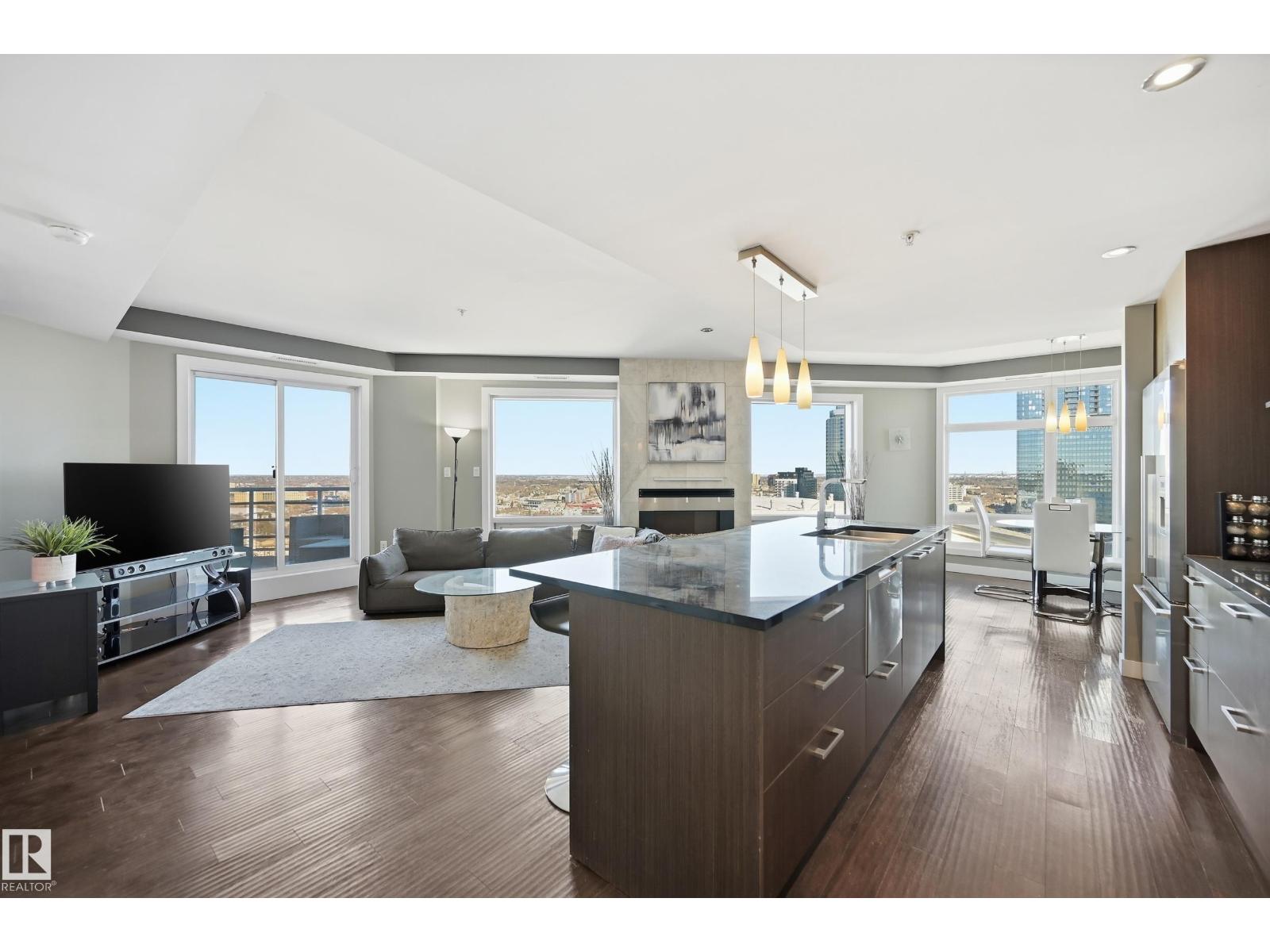 #2003 10388 105 ST NW - 8