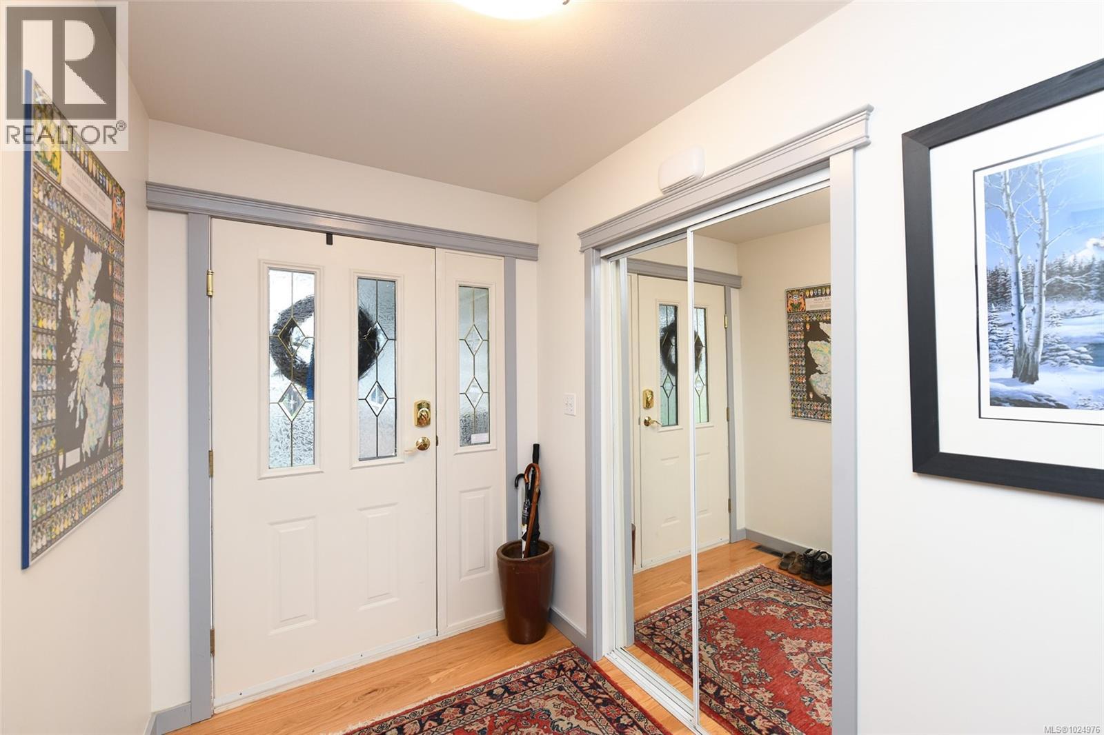 1331 Coast View Dr, Comox