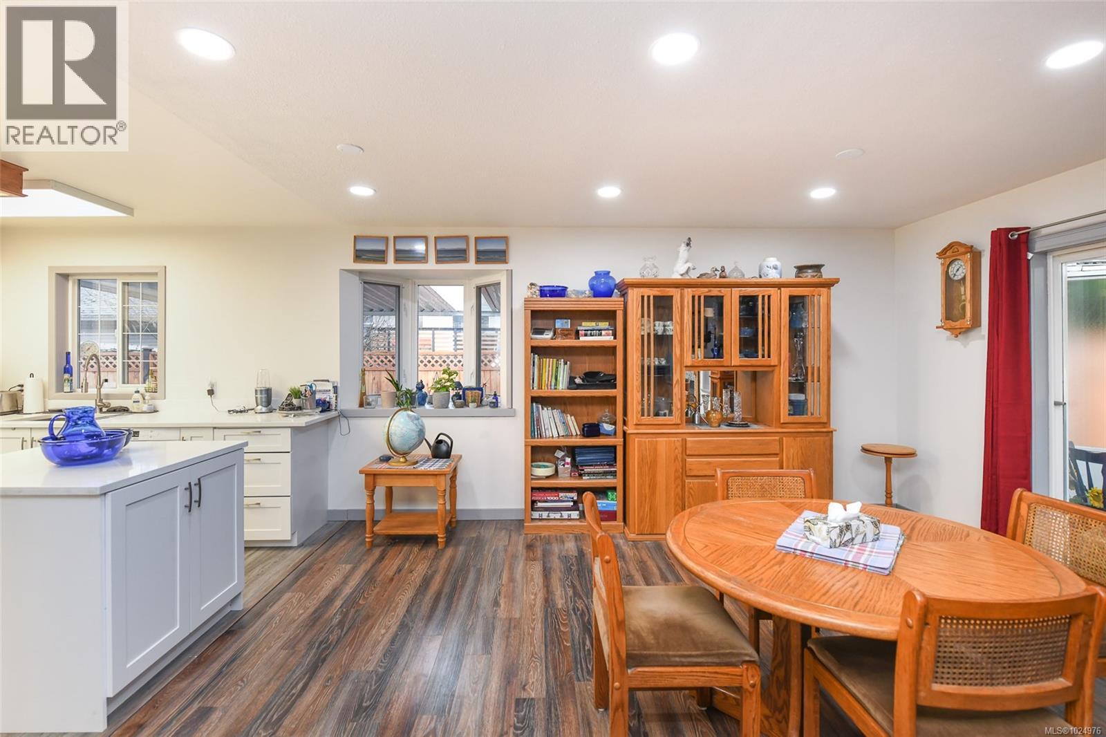 1331 Coast View Dr, Comox