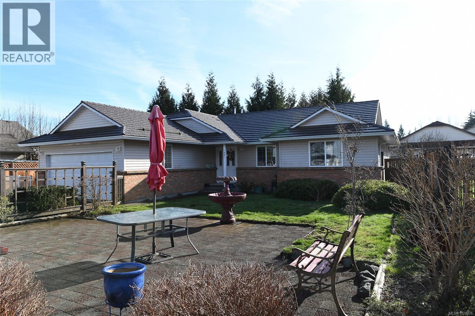 1331 Coast View Dr, Comox