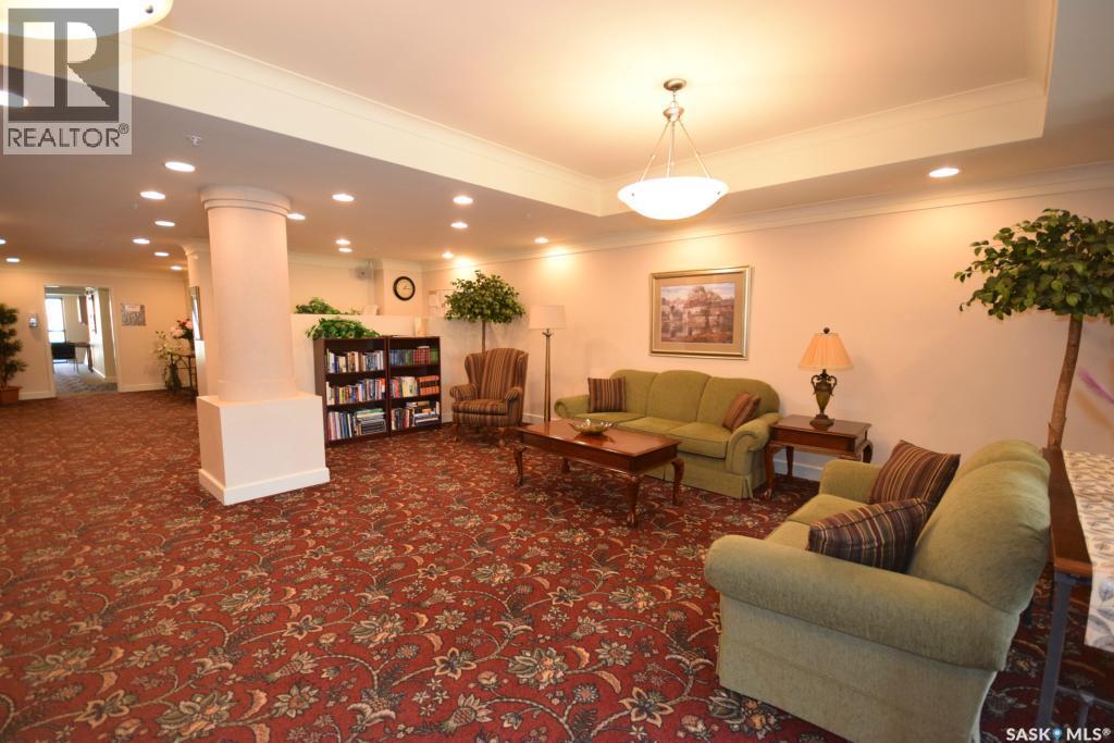 Single Family House Low rise for Sale in   Acadia DRIVE Saskatoon 