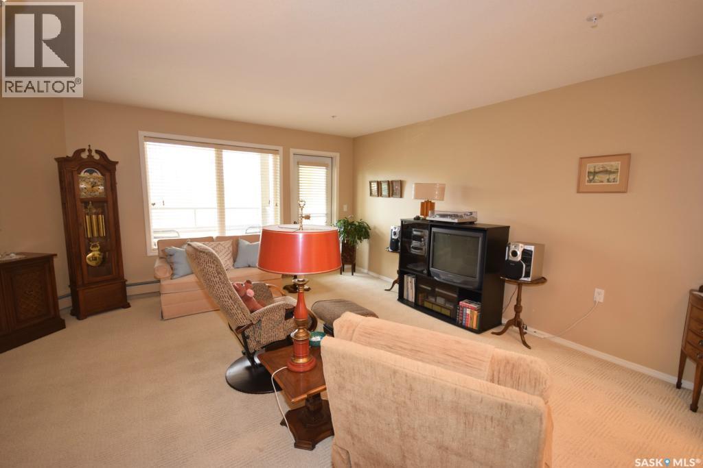 Single Family House Low rise for Sale in   Acadia DRIVE Saskatoon 