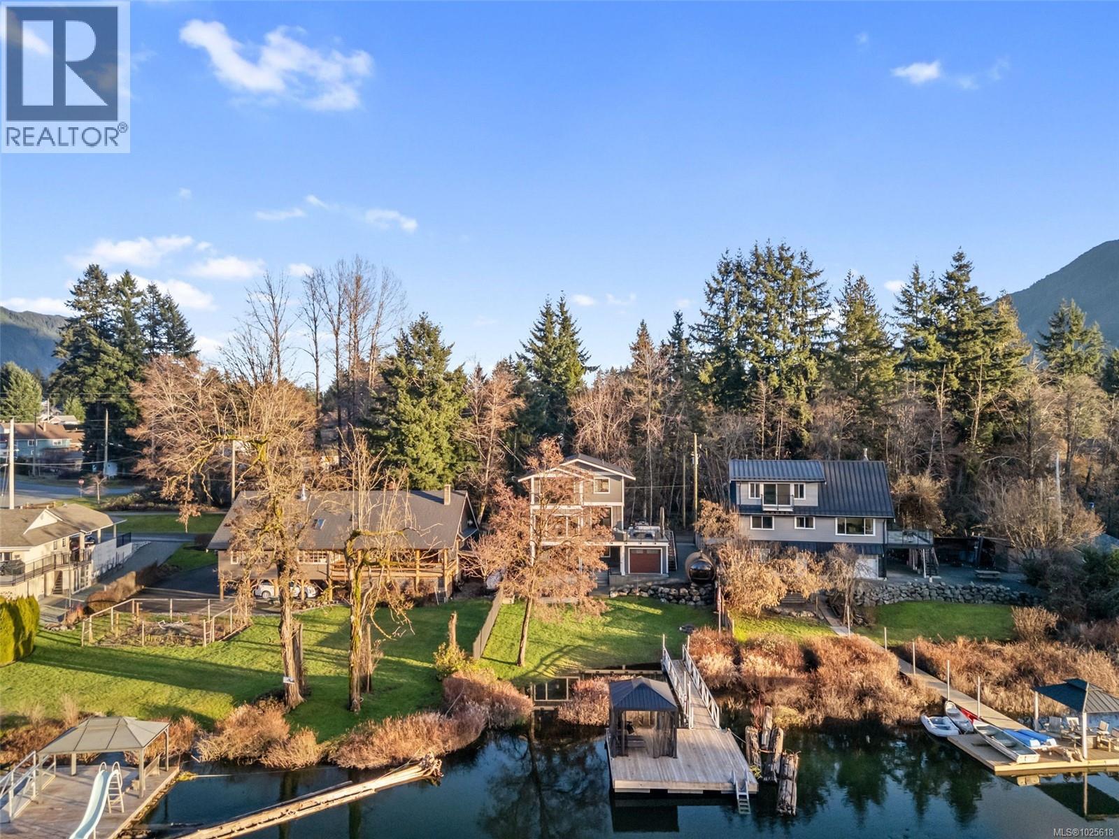 12 Prospect Ave, Lake Cowichan