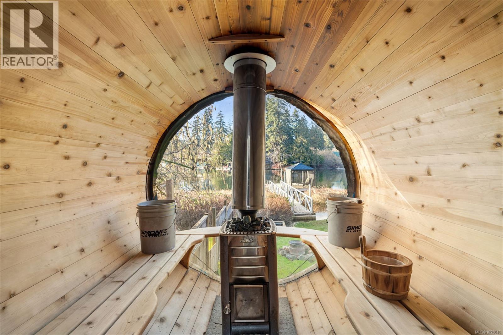 12 Prospect Ave, Lake Cowichan