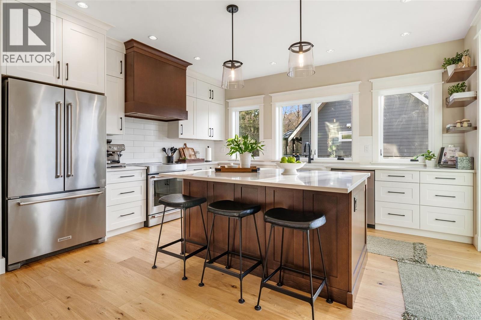 12 Prospect Ave, Lake Cowichan