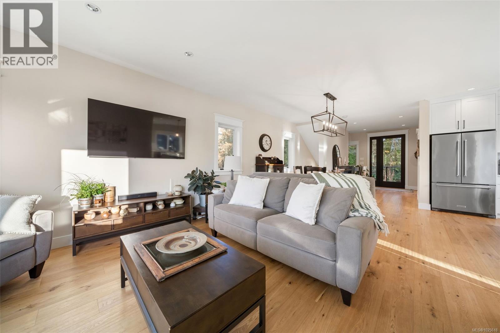 12 Prospect Ave, Lake Cowichan