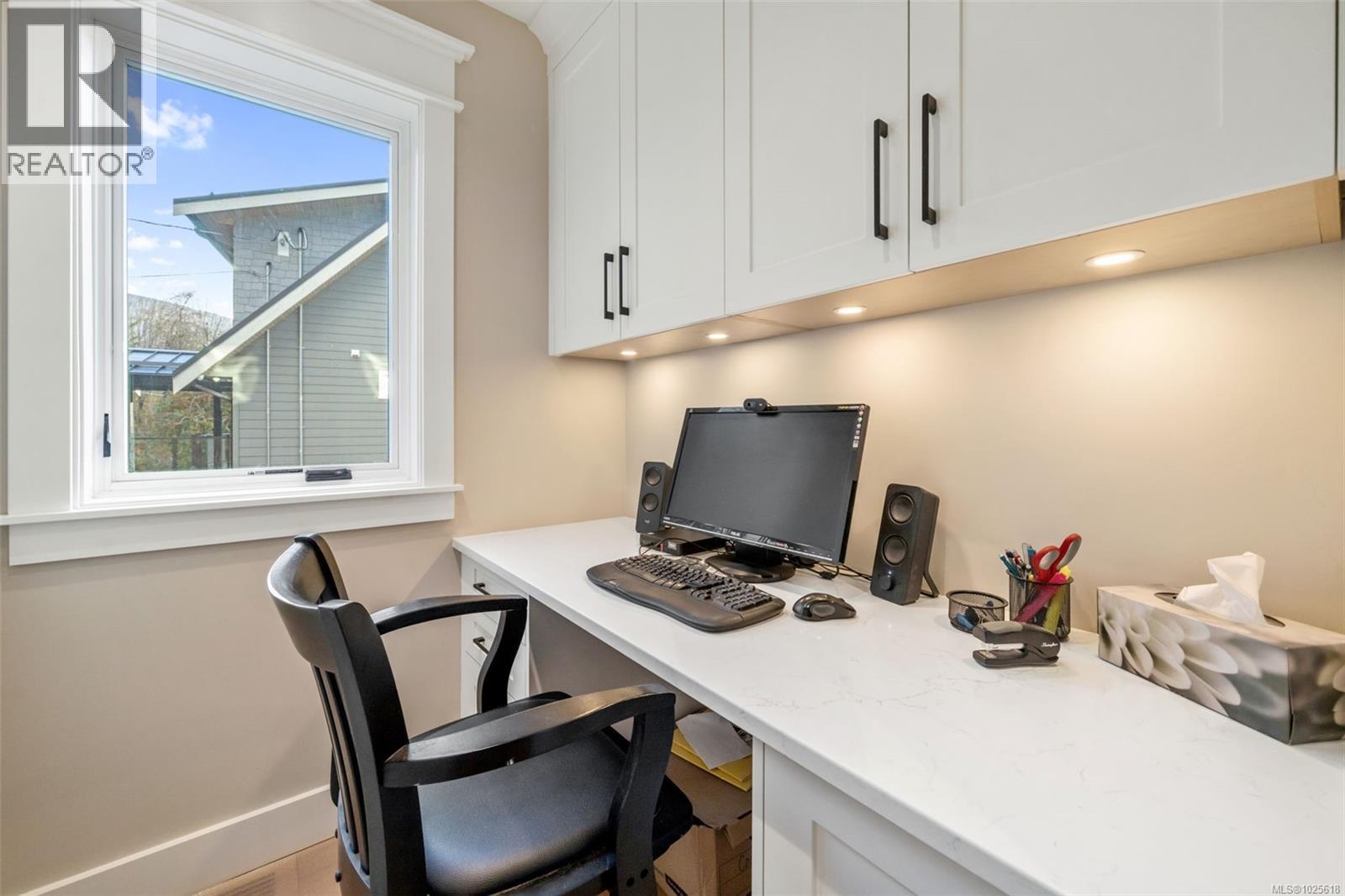 12 Prospect Ave, Lake Cowichan