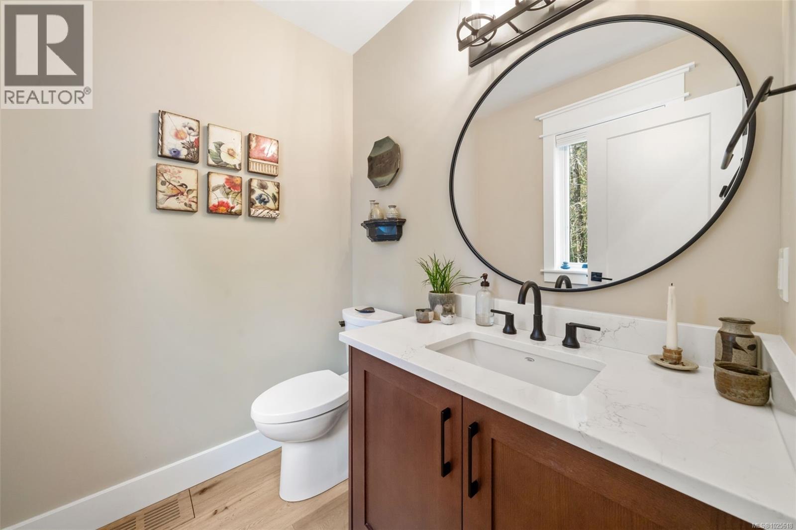 12 Prospect Ave, Lake Cowichan