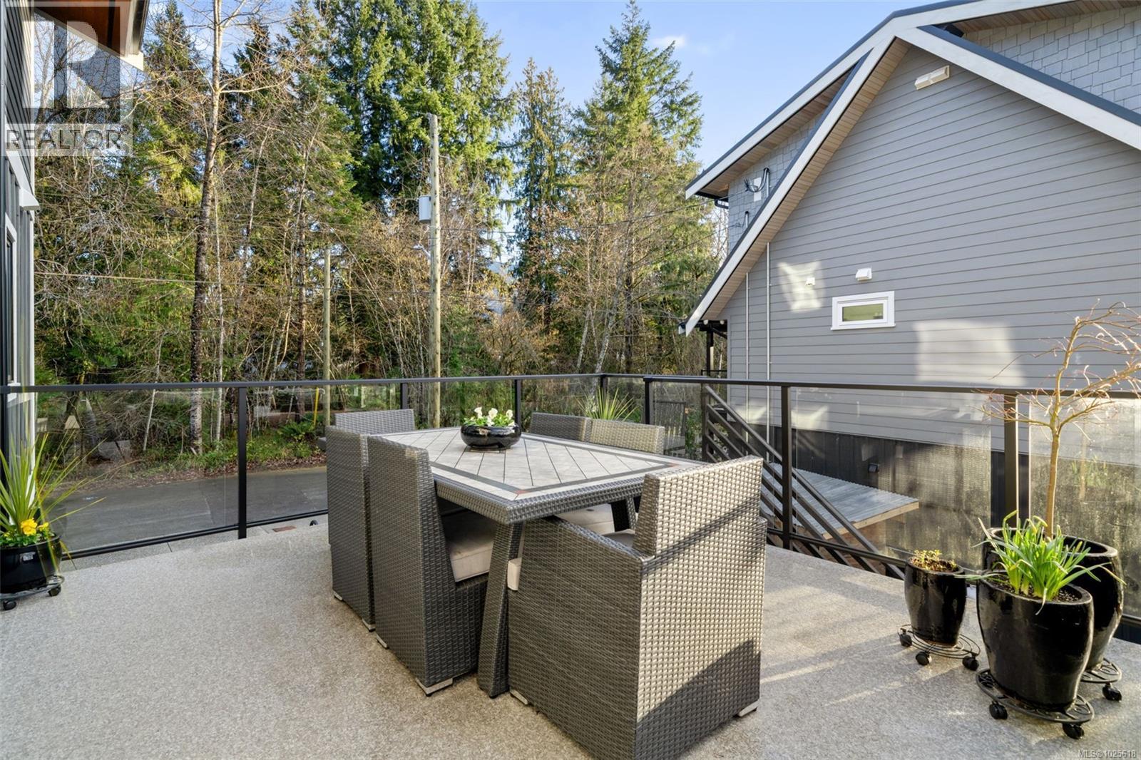 12 Prospect Ave, Lake Cowichan