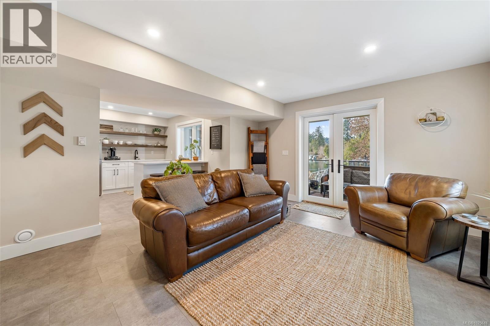 12 Prospect Ave, Lake Cowichan