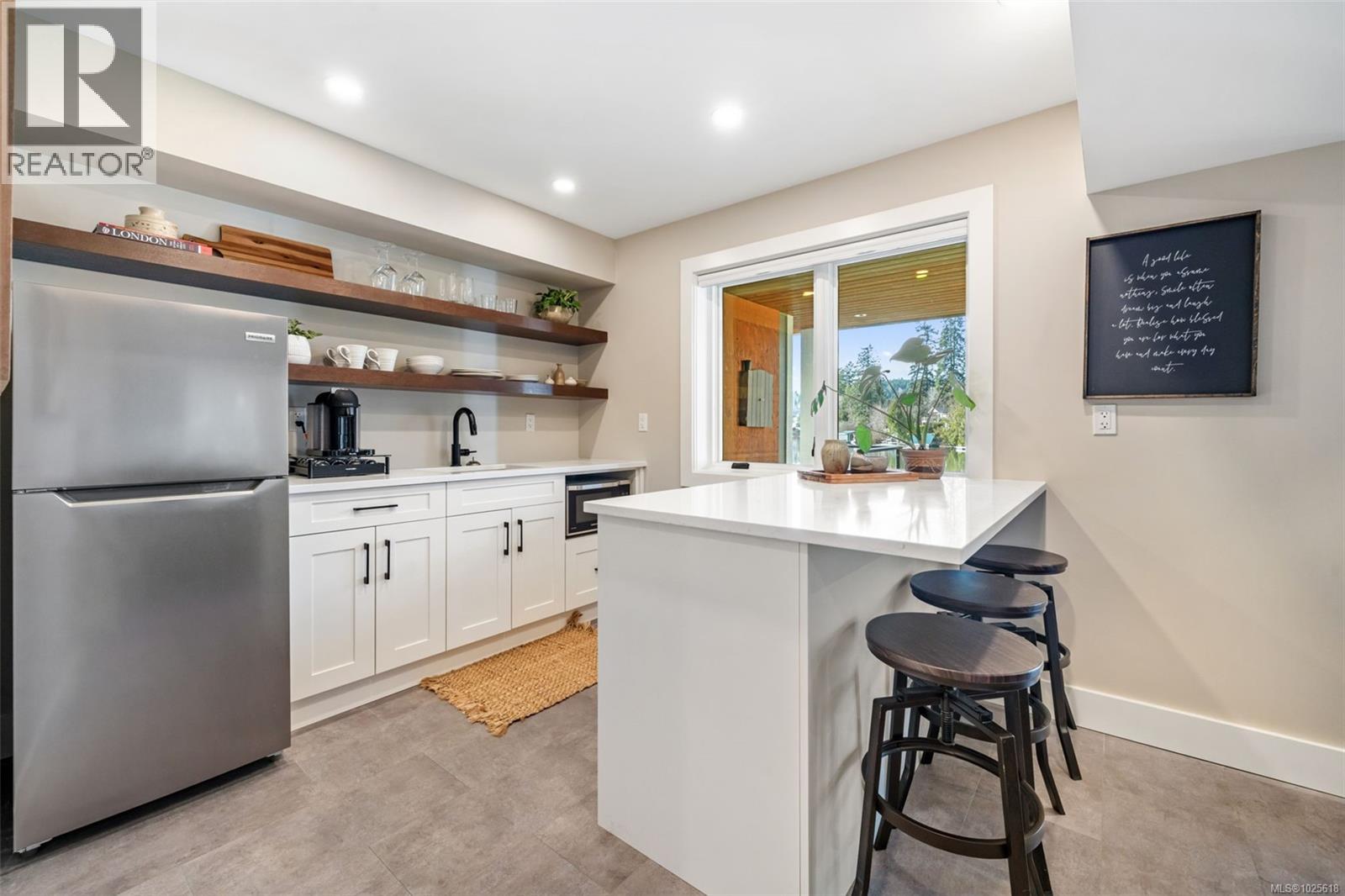 12 Prospect Ave, Lake Cowichan