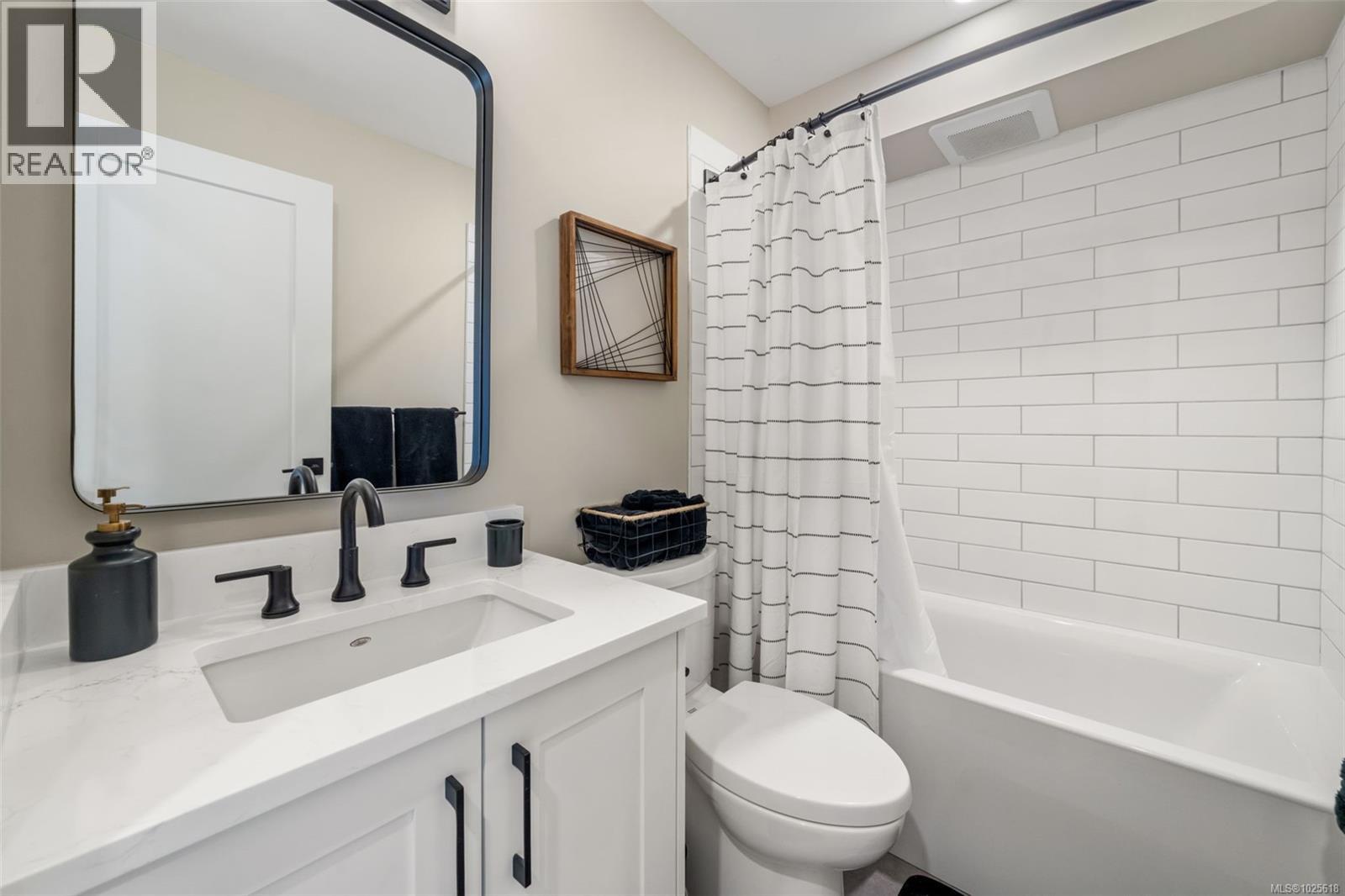 12 Prospect Ave, Lake Cowichan