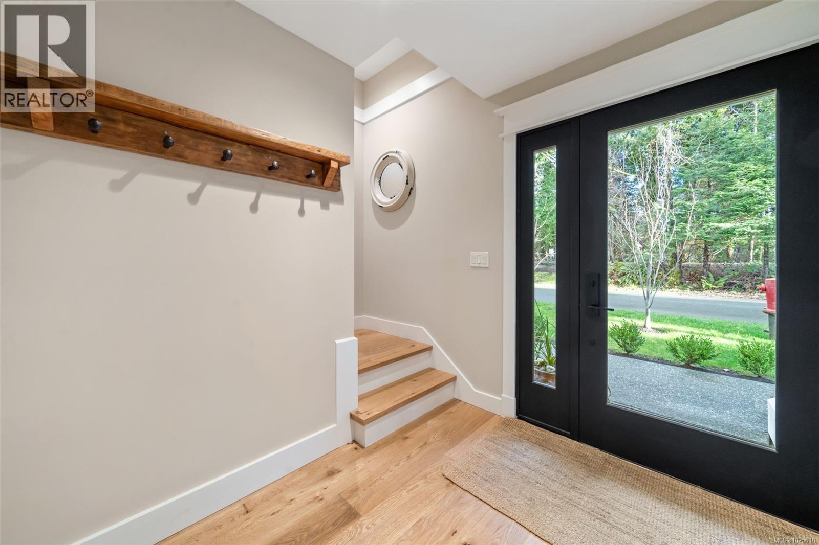 12 Prospect Ave, Lake Cowichan