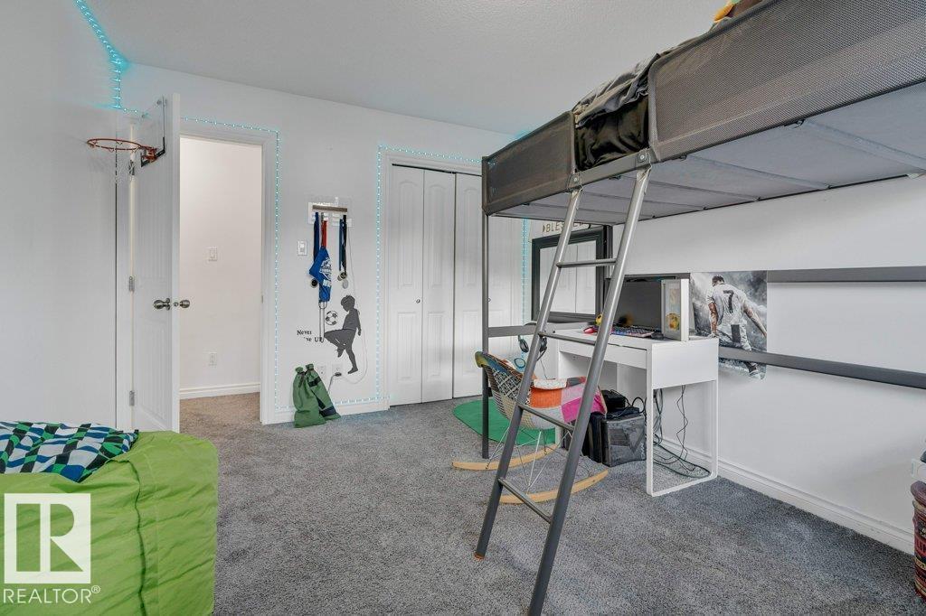 7611 141 AV NW NW, Edmonton