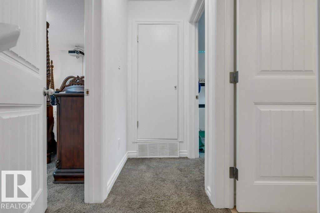 7611 141 AV NW NW, Edmonton