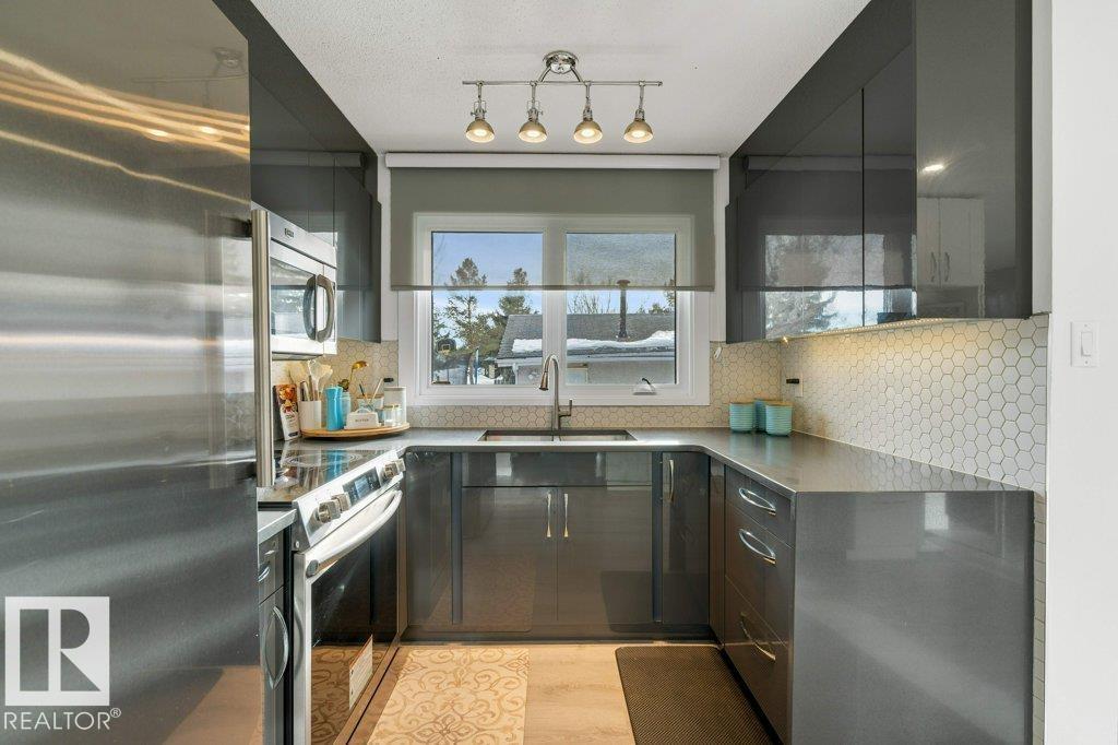 7611 141 AV NW NW, Edmonton