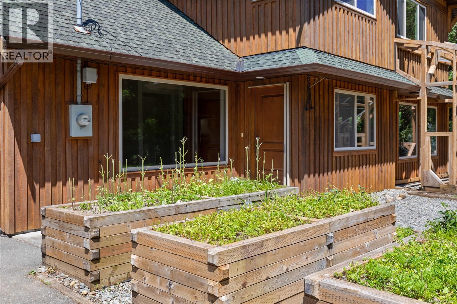 1785 Dunwurkin Way, Qualicum Beach