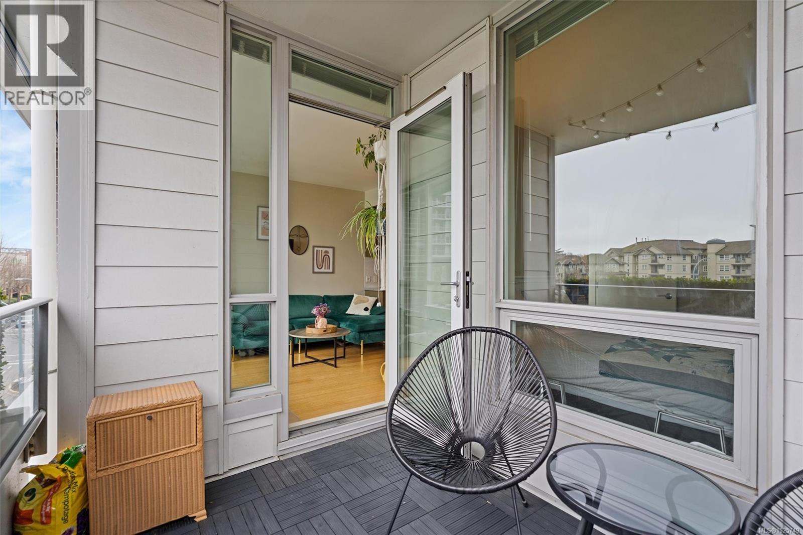 405 391 Tyee Road, Victoria