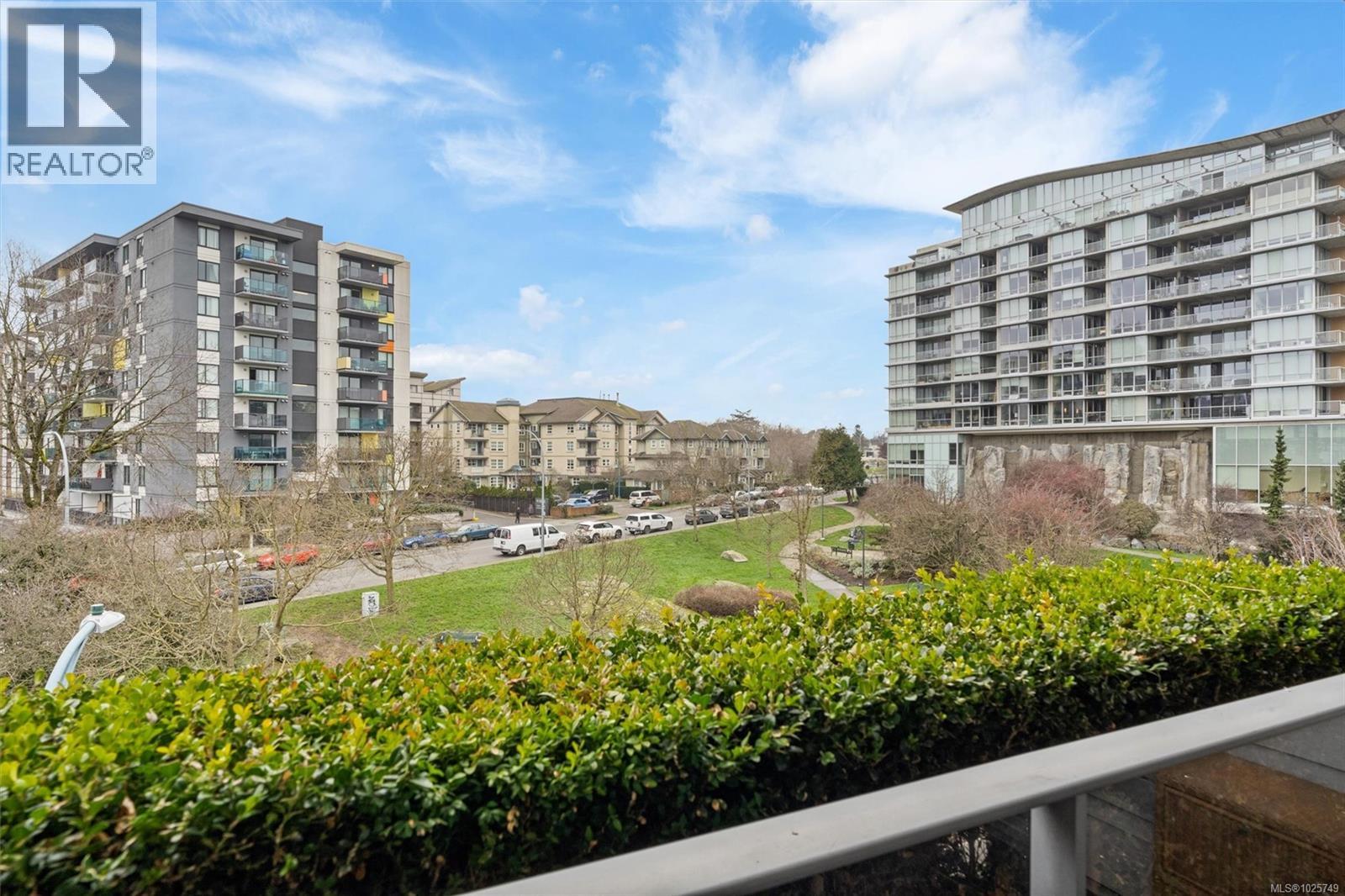 405 391 Tyee Road, Victoria