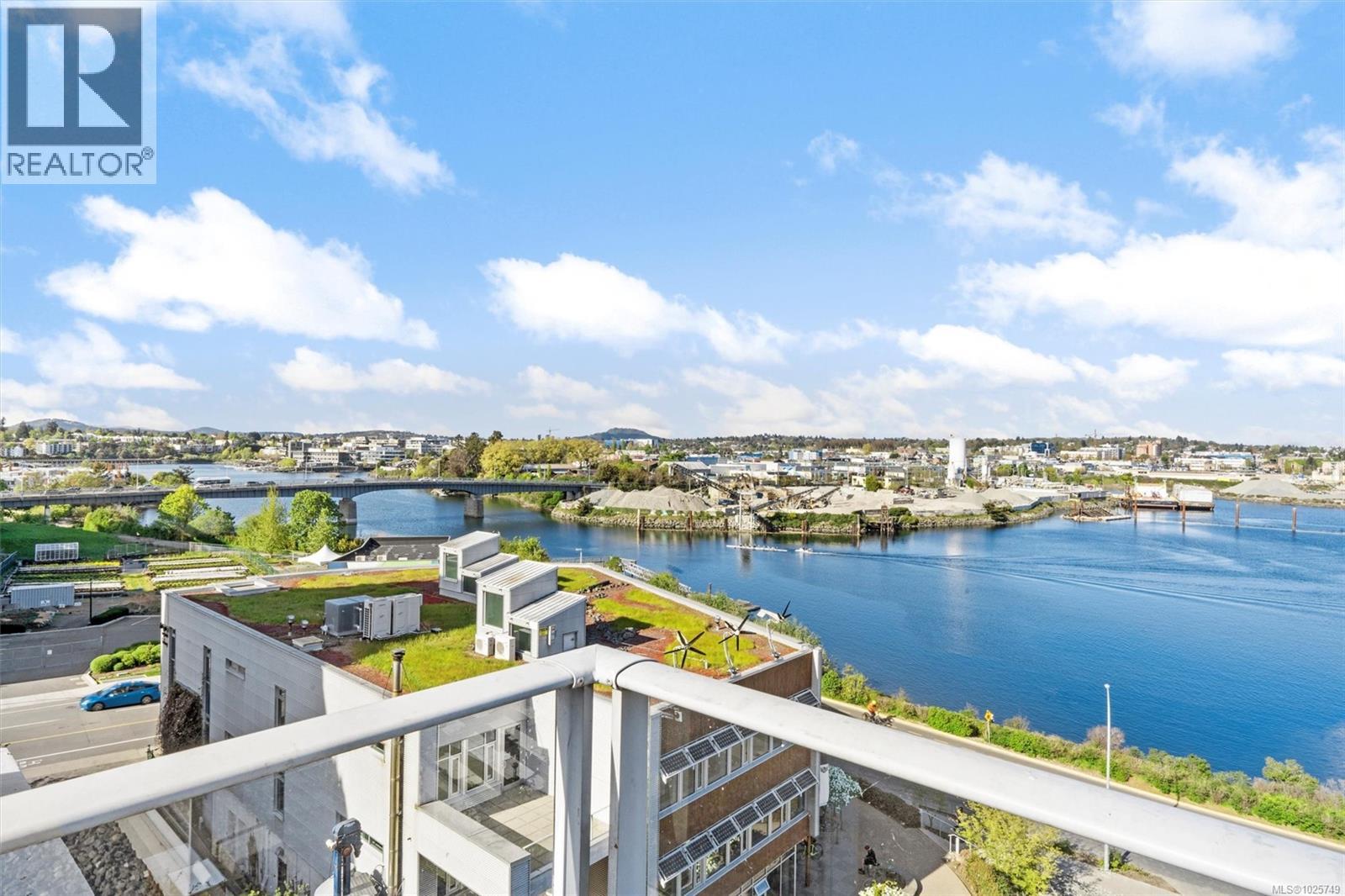 405 391 Tyee Road, Victoria