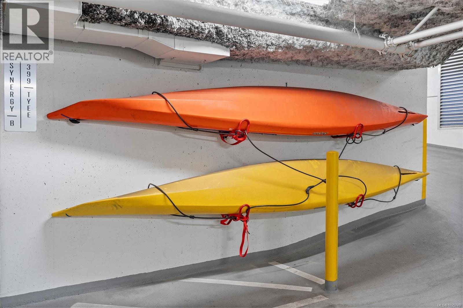 405 391 Tyee Road, Victoria