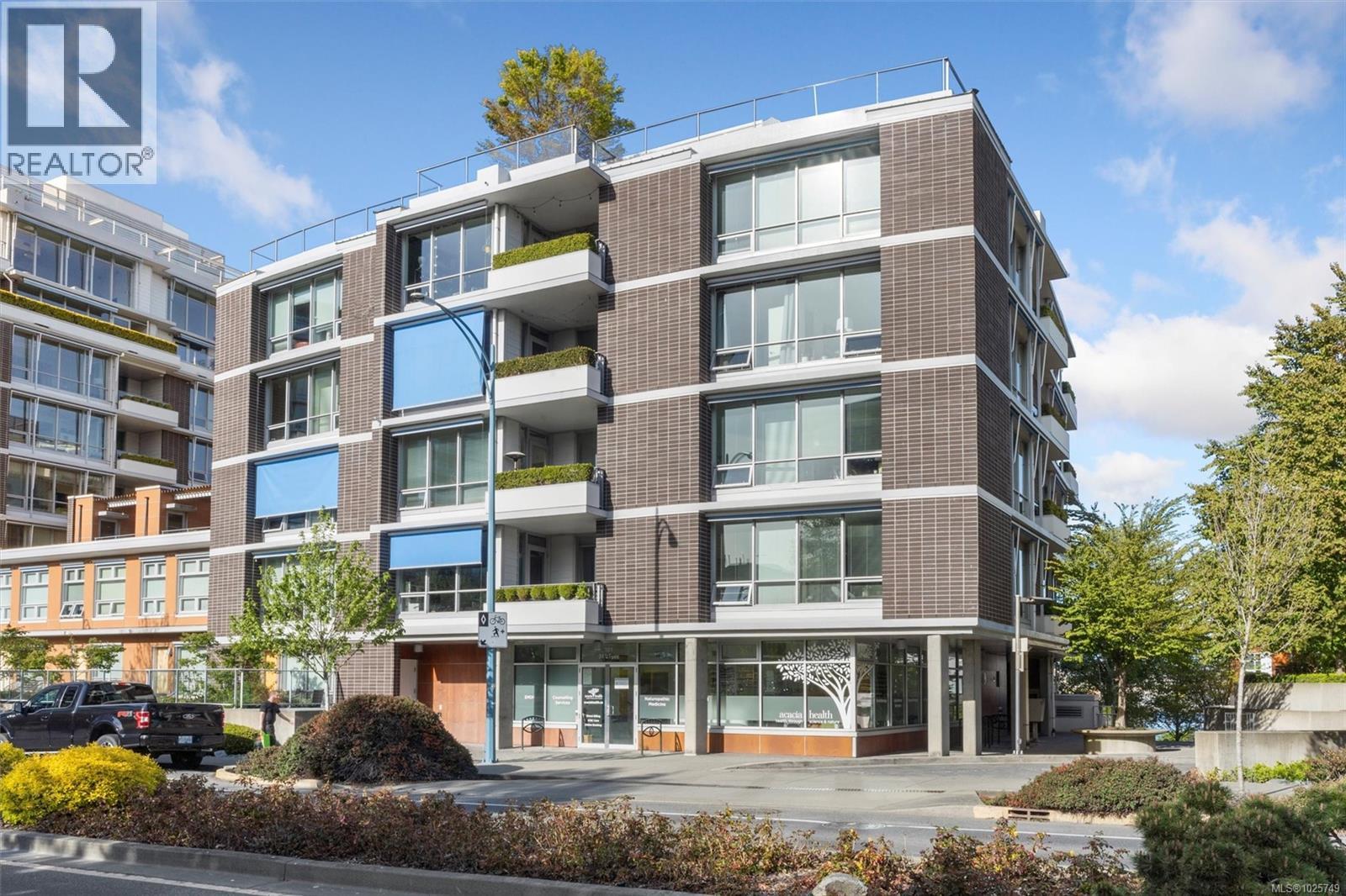 405 391 Tyee Road, Victoria