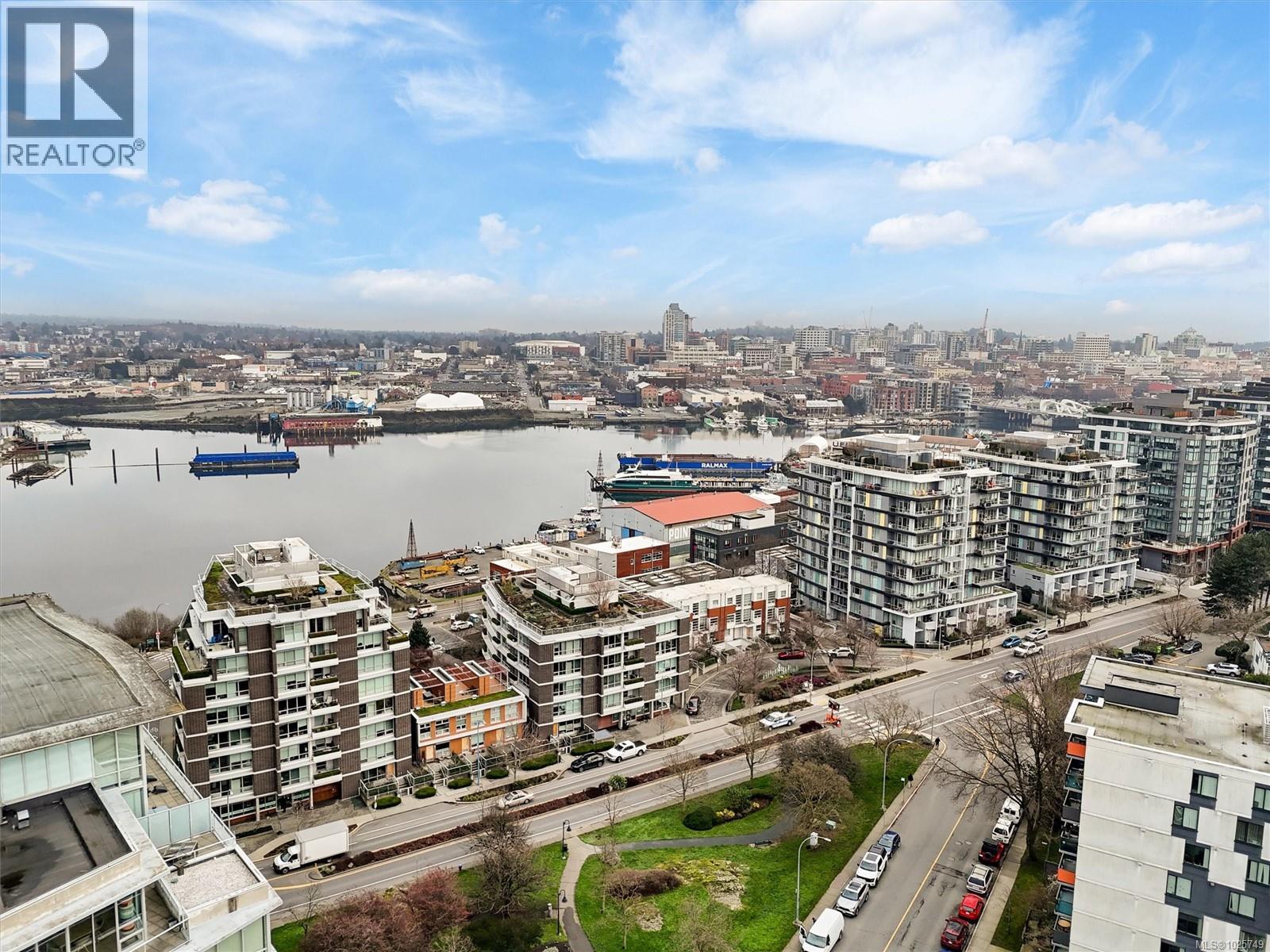 405 391 Tyee Road, Victoria