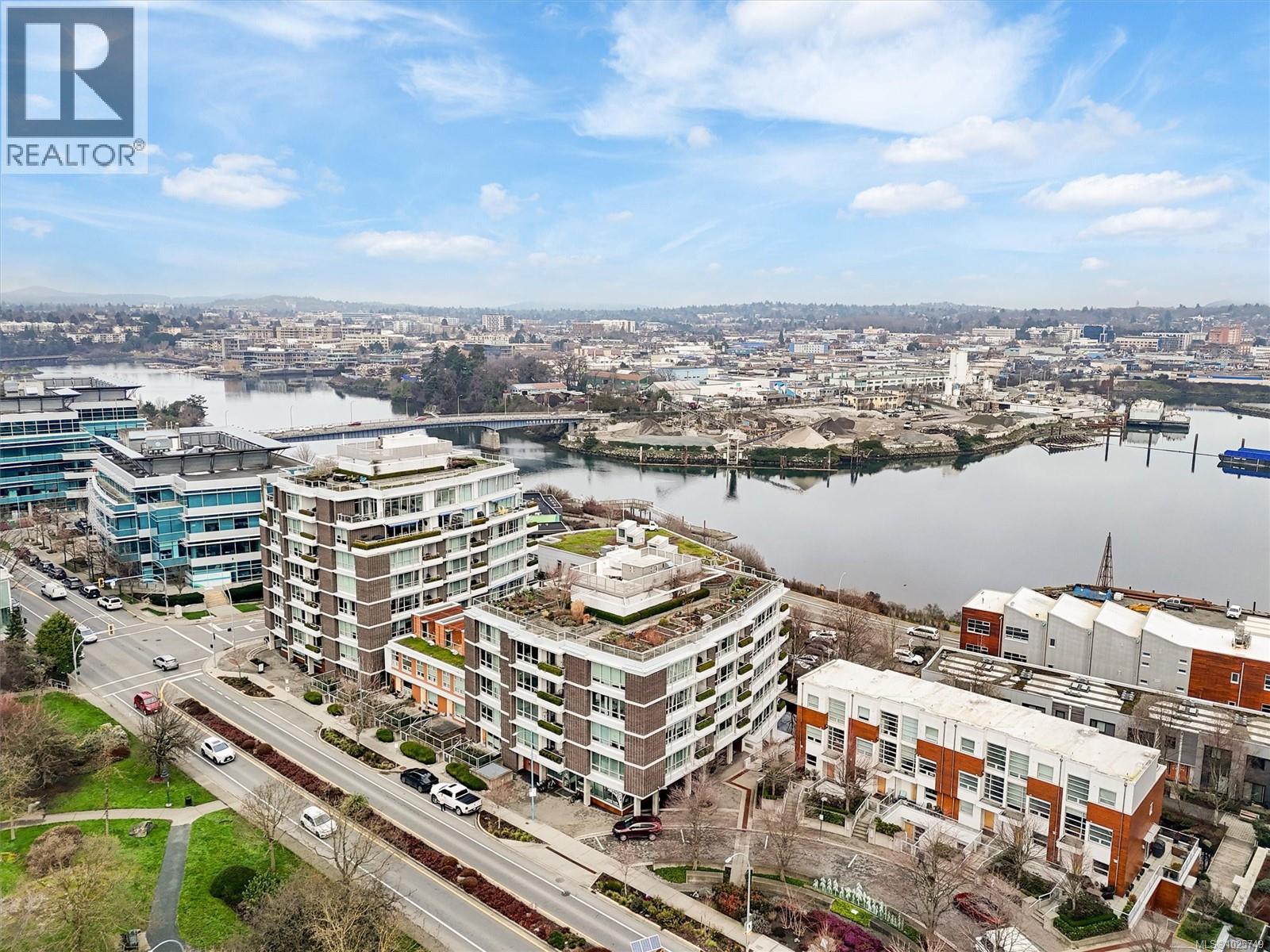 405 391 Tyee Road, Victoria