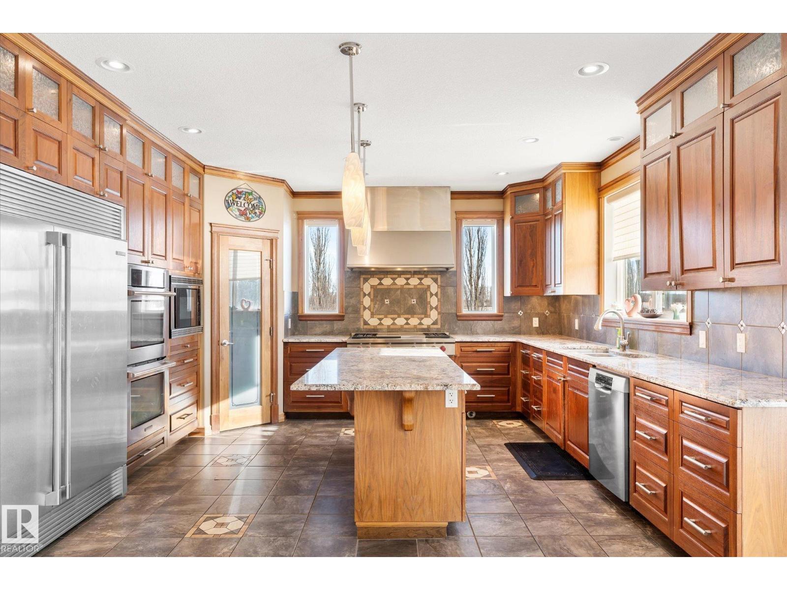 27510 HWY 37 HI, Rural Sturgeon County