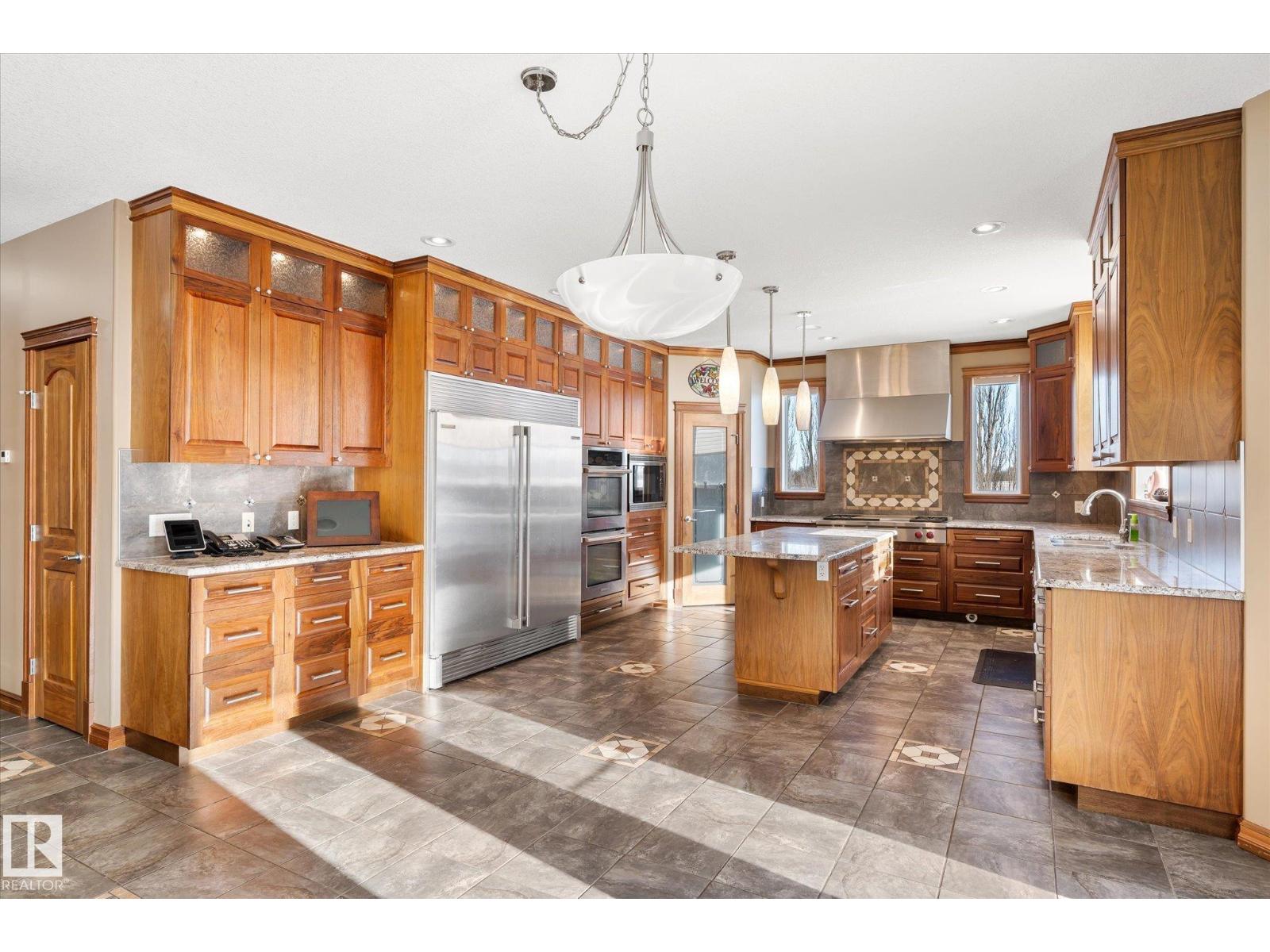 27510 HWY 37 HI, Rural Sturgeon County