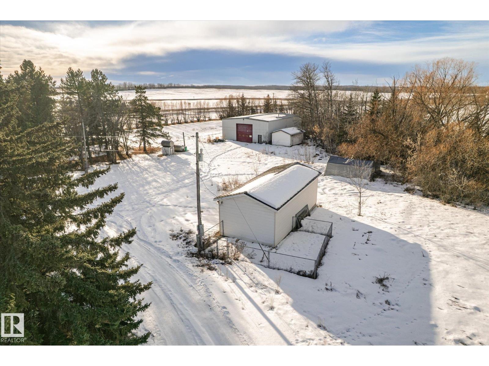 27510 HWY 37 HI, Rural Sturgeon County