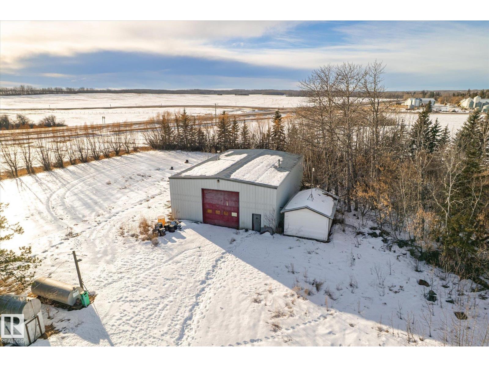27510 HWY 37 HI, Rural Sturgeon County