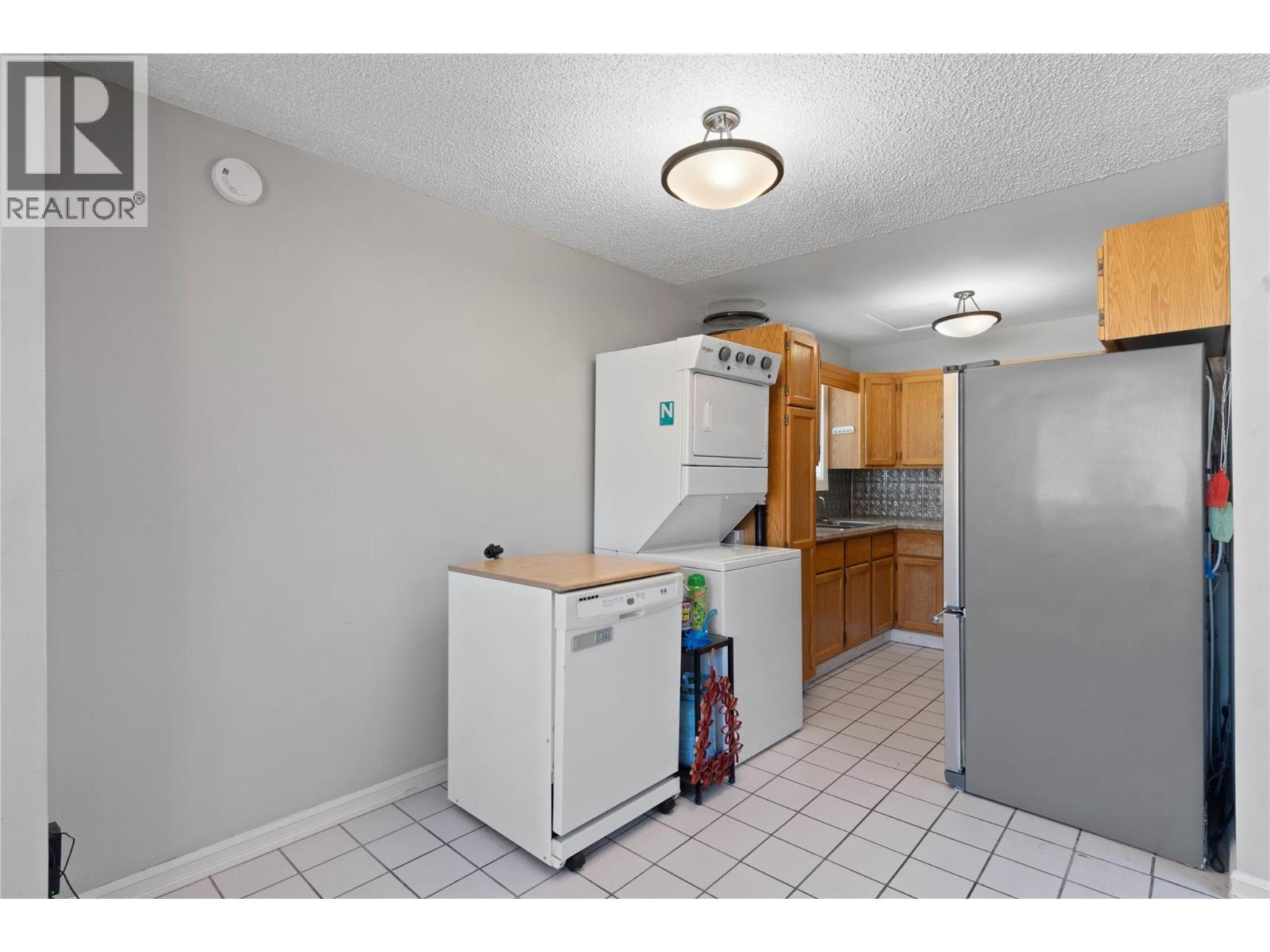 1144 PEMBROKE Avenue, Kamloops