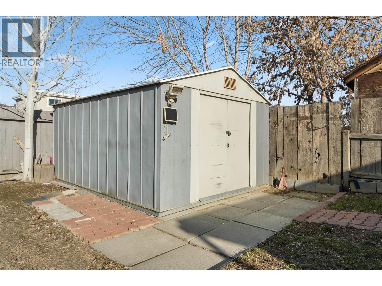 1144 PEMBROKE Avenue, Kamloops